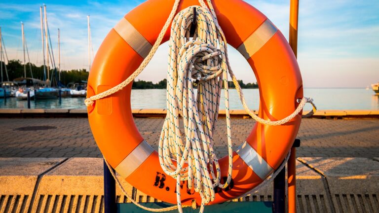 Stresscoach Brigitte Zadrobilek über Wohlbefinden und gute Selbstfürsorge im Vorurlaubsstress