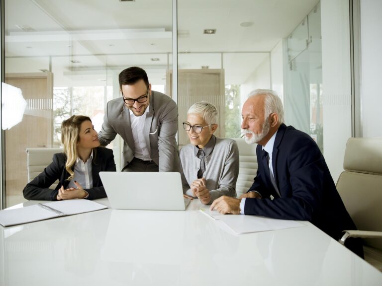 Meaningful Work: Silver Workforce für erfolgreiche Longevity im Business - Stresscoach Brigitte Zadrobilek informiert